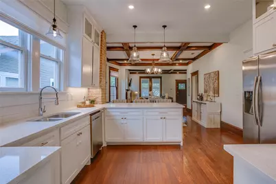 911 Woodlawn Avenue, Dallas, TX 75208 - Photo 20