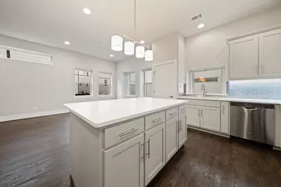 5815 Bryan Parkway #50, Dallas, TX 75206 - Photo 14