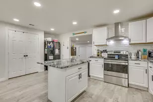 109 W Purdom Ave, Alvarado, TX 76009 - Photo 18