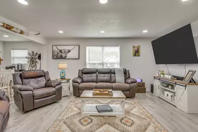 109 W Purdom Avenue, Alvarado, TX 76009 - Photo 10