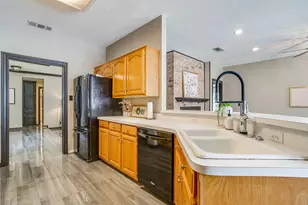 9928 Wandering Way St, Benbrook, TX 76126 - Photo 18