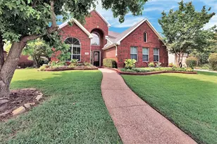 8810 Edgelake Trail, Rowlett, TX 75088 - Photo 2