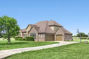 109 Mountain Vista Dr, Fort Worth, TX 76126 - Photo 2