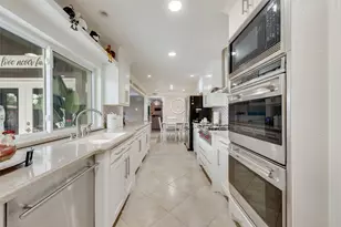 1911 White Rose Ln, Carrollton, TX 75007 - Photo 18