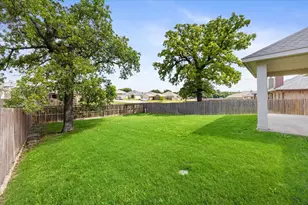 1916 Town Creek Cir, Weatherford, TX 76086 - Photo 2