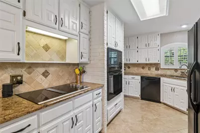 4008 Brookside Drive, Bedford, TX 76021 - Photo 8