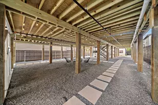 808 Sealy St, Galveston, TX 77550 - Photo 4