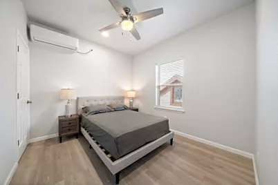 808 Sealy Street #B, Galveston, TX 77550 - Photo 18