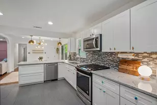 10846 Sharondale Dr, Dallas, TX 75228 - Photo 14