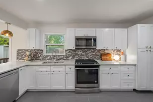 10846 Sharondale Dr, Dallas, TX 75228 - Photo 12