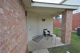 6701 Waterhill Ln, Fort Worth, TX 76179 - Photo 4