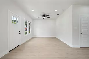 2834 Tanner St, Dallas, TX 75215 - Photo 4