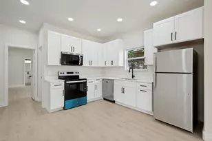 2834 Tanner St, Dallas, TX 75215 - Photo 10
