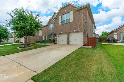 1301 Baynes Drive, McKinney, TX 75071 - Photo 2