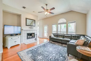 5713 Trinity Ln, Haltom City, TX 76137 - Photo 14