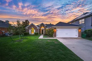5713 Trinity Ln, Haltom City, TX 76137 - Photo 2