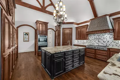 7205 Vanguard Court, Colleyville, TX 76034 - Photo 12