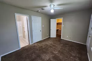 1429 E Robert St, Fort Worth, TX 76104 - Photo 10