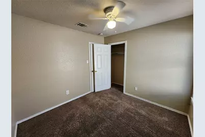 1429 E Robert Street, Fort Worth, TX 76104 - Photo 14