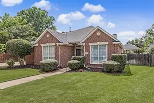 6891 High Country Dr, Fort Worth, TX 76132 - Photo 2
