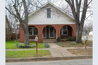 743 N Buffalo Avenue, Cleburne, TX 76033 - Photo 1