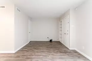 9808 Valley Meadow Pl, Dallas, TX 75220 - Photo 8