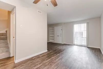 9808 Valley Meadow Place, Dallas, TX 75220 - Photo 10