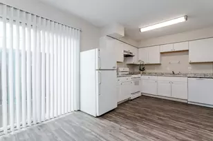 9808 Valley Meadow Pl, Dallas, TX 75220 - Photo 14