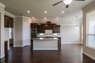313 Wyndale Ct, Lewisville, TX 75056 - Photo 6