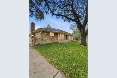2409 Castle Street, Irving, TX 75038 - Photo 2
