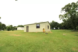1967 Hopson Dr, Athens, TX 75752 - Photo 8