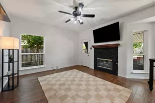 4111 Highgrove Dr, Arlington, TX 76001 - Photo 4