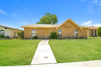 5702 Magnolia Lane, Rowlett, TX 75089 - Photo 1