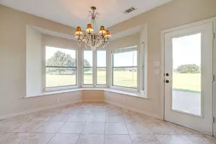 1802 Yucatan Dr, Granbury, TX 76048 - Photo 14