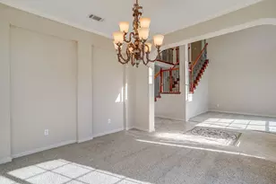 1802 Yucatan Dr, Granbury, TX 76048 - Photo 6