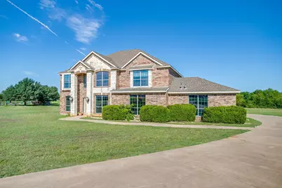 1802 Yucatan Drive, Granbury, TX 76048 - Photo 2