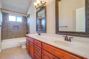 1802 Yucatan Dr, Granbury, TX 76048 - Photo 30