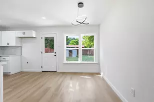 2109 Hedgerow St, Arlington, TX 76010 - Photo 10