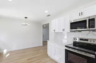 2109 Hedgerow St, Arlington, TX 76010 - Photo 20