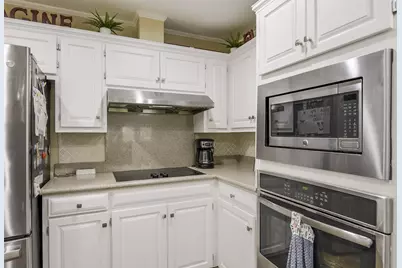 2010 Surrey Oaks Drive, Arlington, TX 76006 - Photo 12