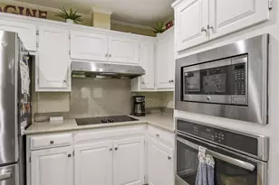 2010 Surrey Oaks Dr, Arlington, TX 76006 - Photo 12