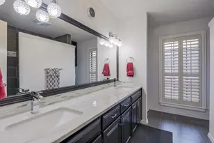 2010 Surrey Oaks Dr, Arlington, TX 76006 - Photo 22