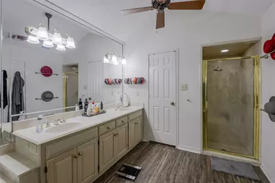 2010 Surrey Oaks Drive, Arlington, TX 76006 - Photo 28