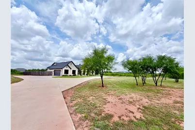 1444 West Street, Buffalo Gap, TX 79508 - Photo 40