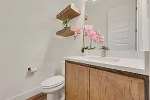 219 W Yarmouth St, Dallas, TX 75208 - Photo 20