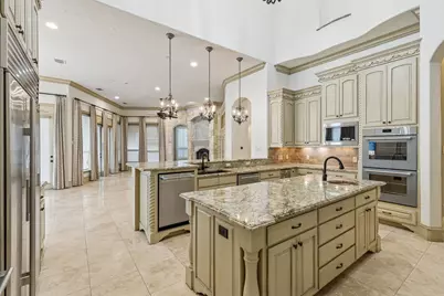 6900 King Charles Court, Colleyville, TX 76034 - Photo 14