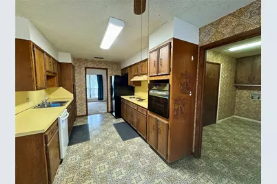 1304 W Wise Street, Bowie, TX 76230 - Photo 12
