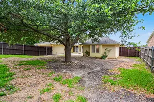1702 Surrey Ct, Garland, TX 75043 - Photo 28