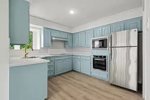 1702 Surrey Ct, Garland, TX 75043 - Photo 12
