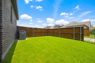 1571 Amesbury Way, Farmers Branch, TX 75234 - Photo 18